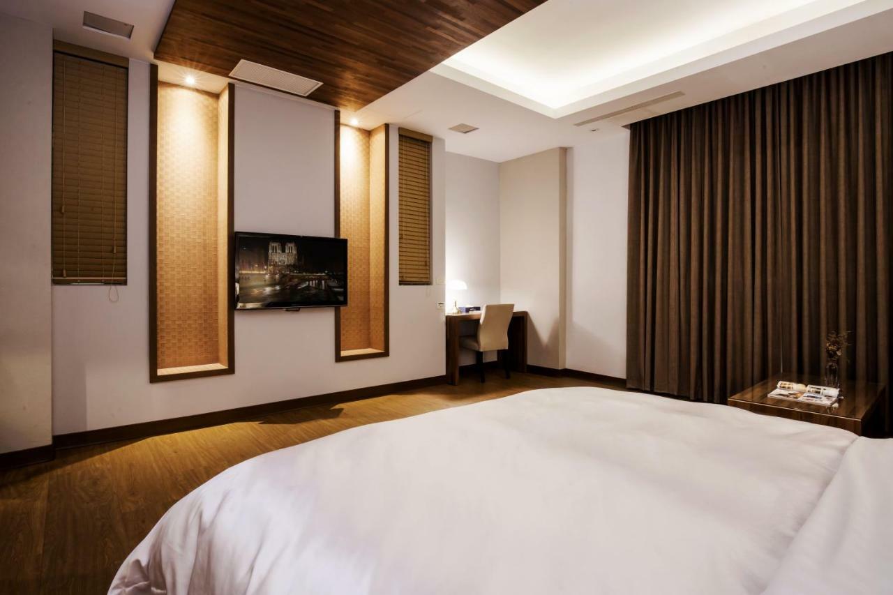 Duo Romance Hotel Hualien City Exterior photo